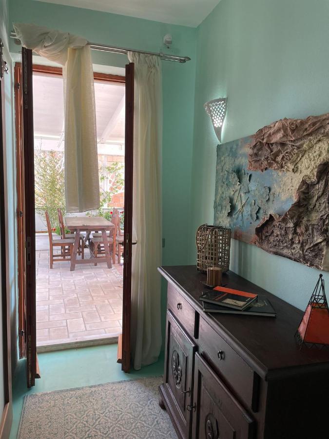 Domus Parva - Villa Con Bio-Piscina, Spa Privata E Appartamenti Panoramici باكولي المظهر الخارجي الصورة